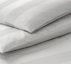 Jacquard Bettwäsche En Bloc in Weiß Streifen Freisteller #farbe_Weiß
