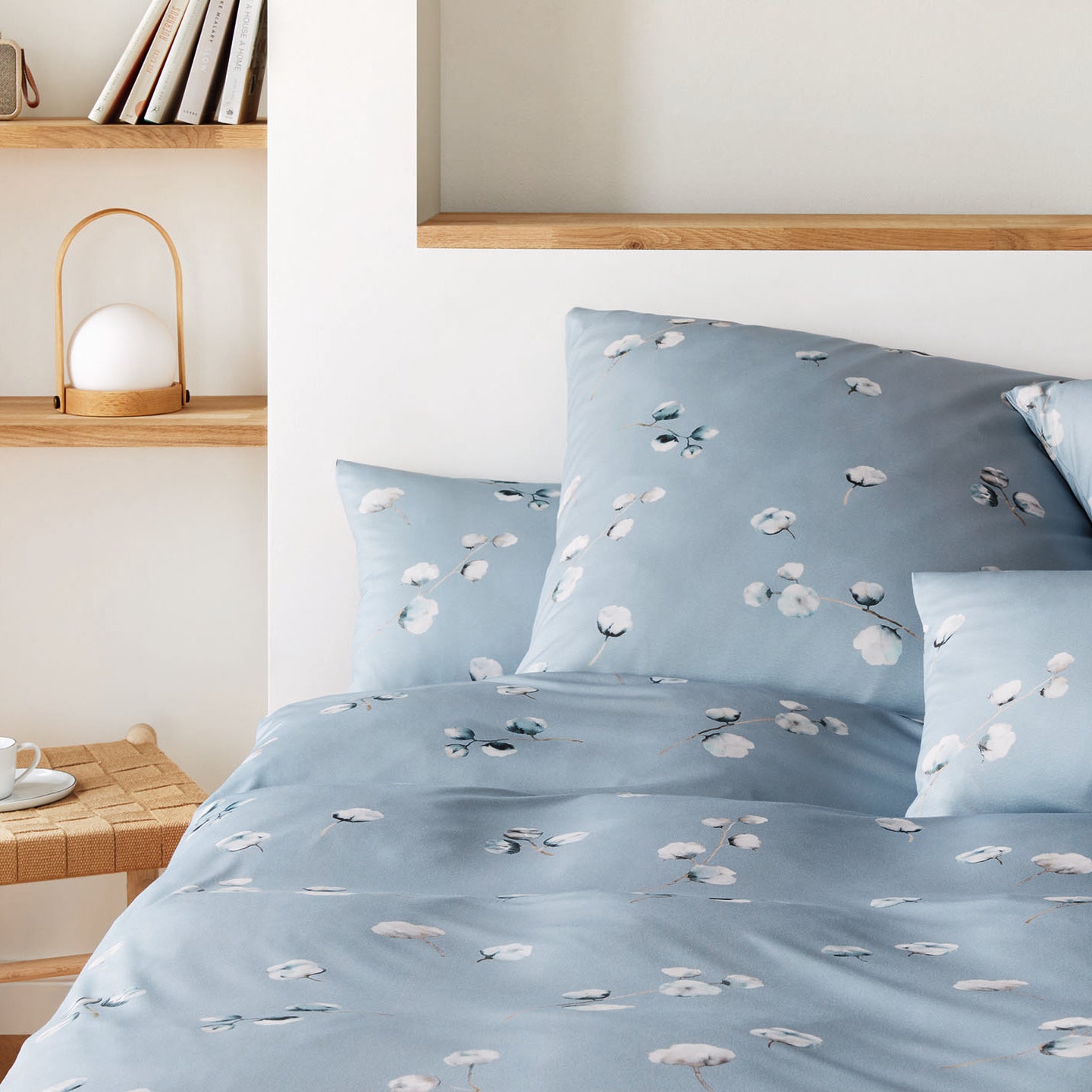 Jersey Bettwäsche Cotton Flower Jersey in Bleu Baumwollblüten Schlafzimmer #farbe_Bleu