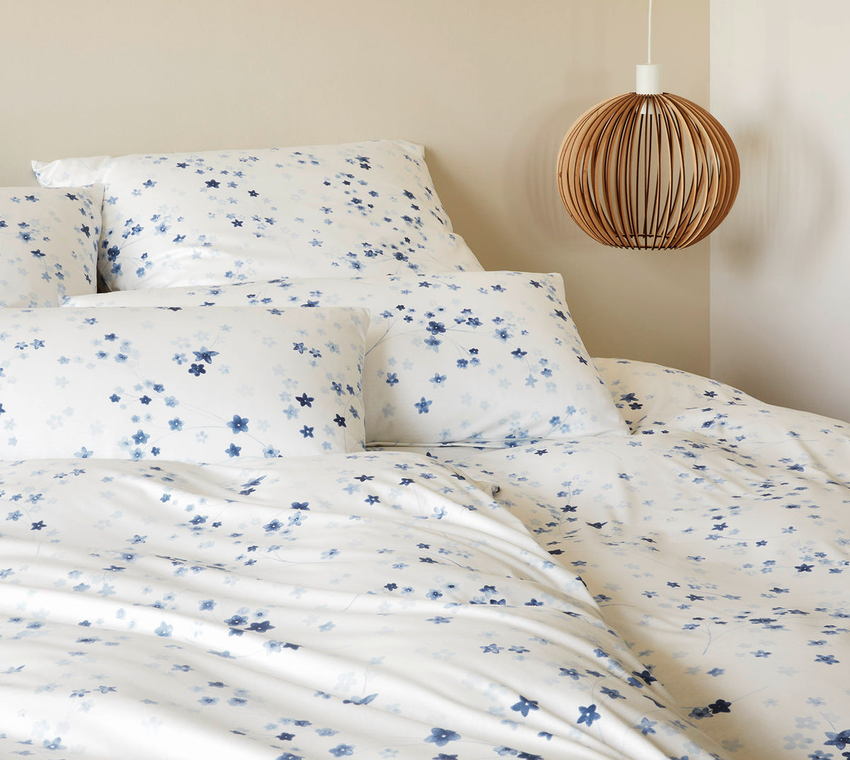 Jersey Bettwäsche Pretty in Bleu Blüten Schlafzimmer #farbe_Pretty Bleu