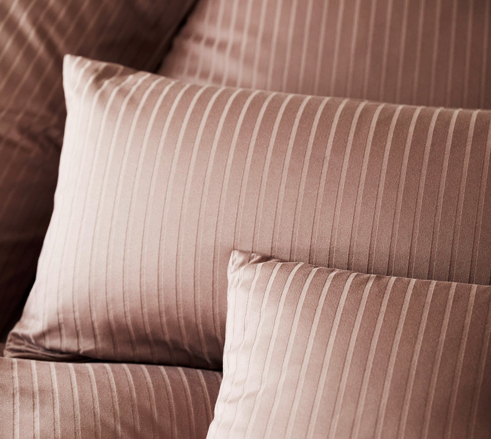 Jersey Bettwäsche Solid Stripe in Kakao Uni-Struktur Detail 3 #farbe_Solid Stripe Kakao