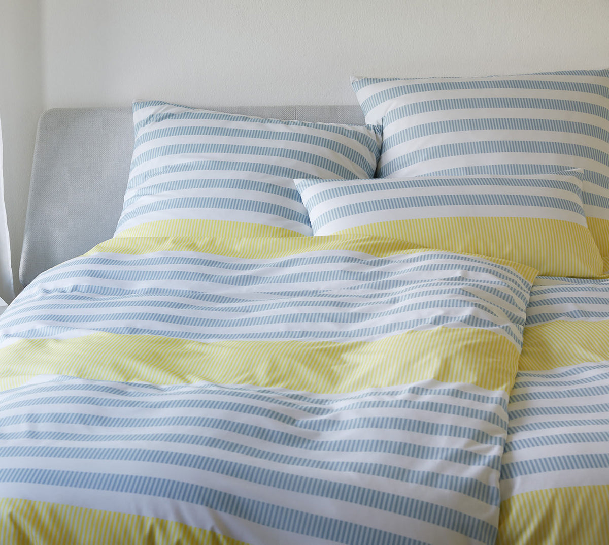 Jersey Bettwäsche Bloom Summerstripe in Gelb-Bleu Streifen Schlafzimmer #farbe_Gelb-Bleu