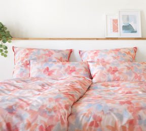 Mako Batist Bettwaesche Lucid in Pfirsich Rose Schmetterlinge Schlafzimmer 