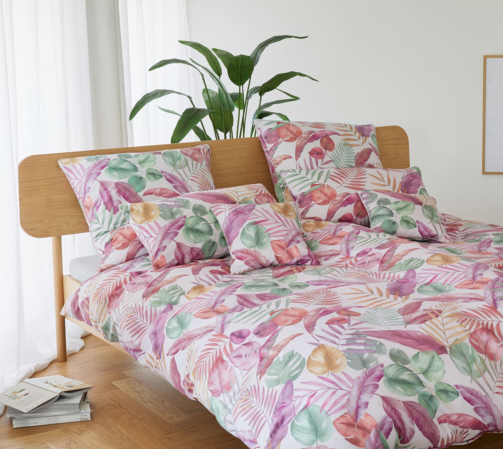 Satin Bettwaesche Barbados in Rose Pink Blätter Schlafzimmer
