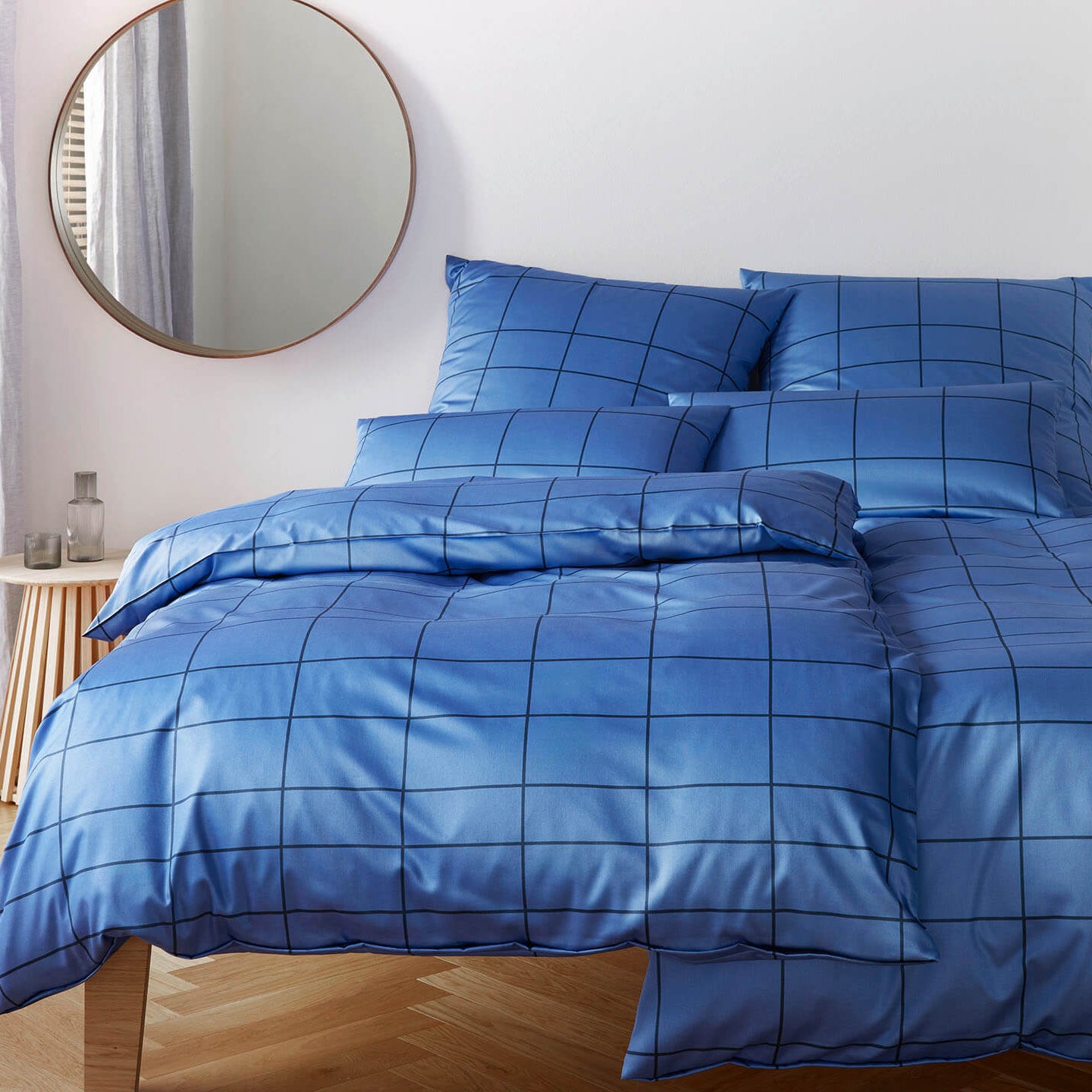 Satin Bettwäsche Cross in Blau Karo Schlafzimmer #farbe_Cross Kobaltblau