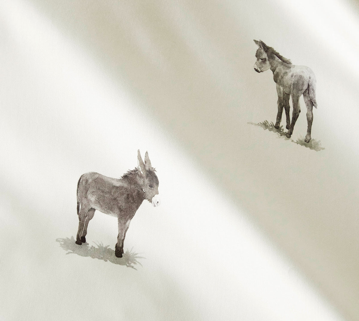 Satin Bettwäsche Donkey in Offwhite Esel Detail 2 #farbe_Offwhite