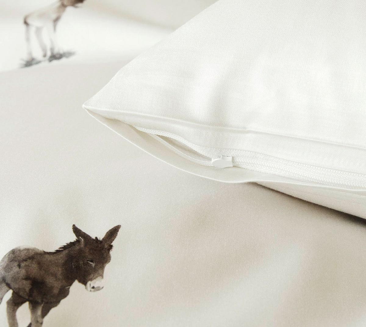 Satin Bettwäsche Donkey in Offwhite Esel Reißverschluss #farbe_Offwhite