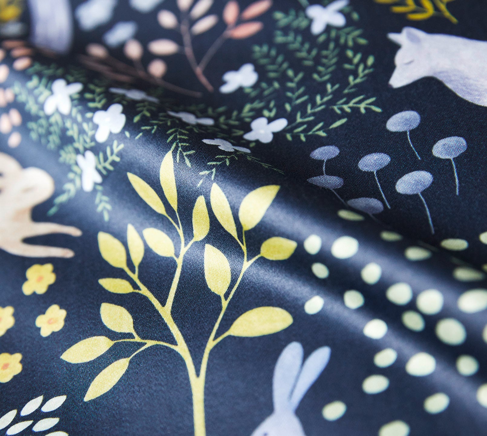 Satin Bettwäsche Dreamland in Mitternacht Tiermotiv Material #farbe_Dreamland Mitternacht