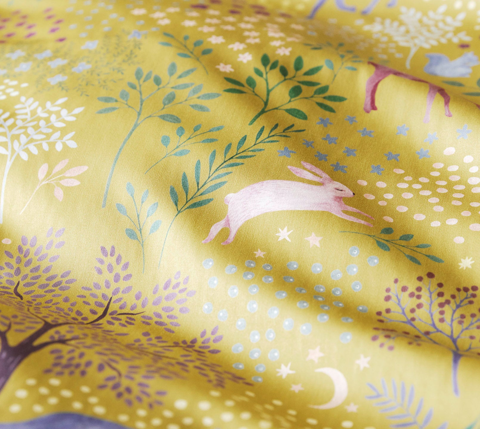 Satin Bettwäsche Dreamland in Goldgelb Tiermotiv Detail #farbe_Dreamland Goldgelb