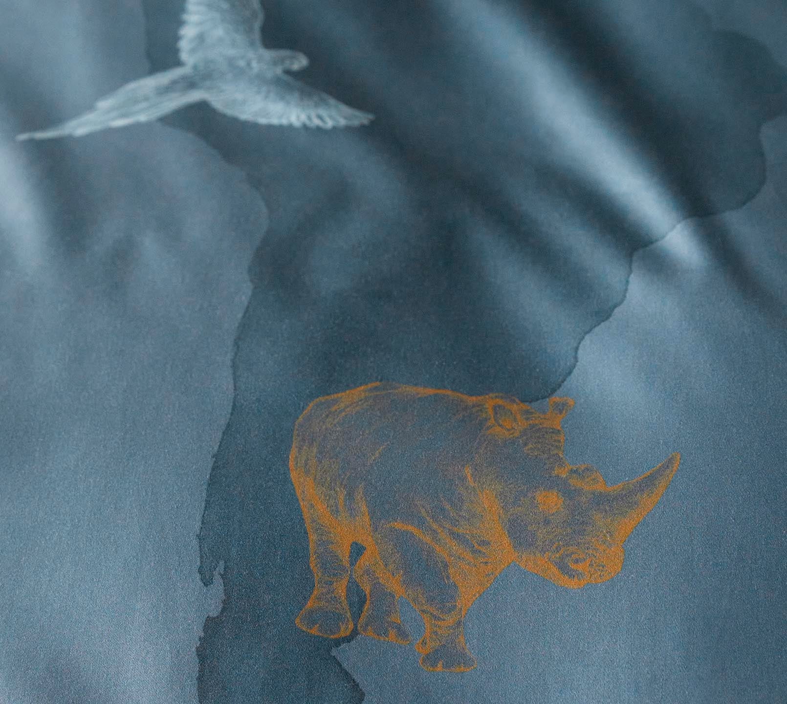 Satin Bettwäsche Explorer Ozeanblau Tiermotive Nashorn #farbe_Explorer Ozeanblau