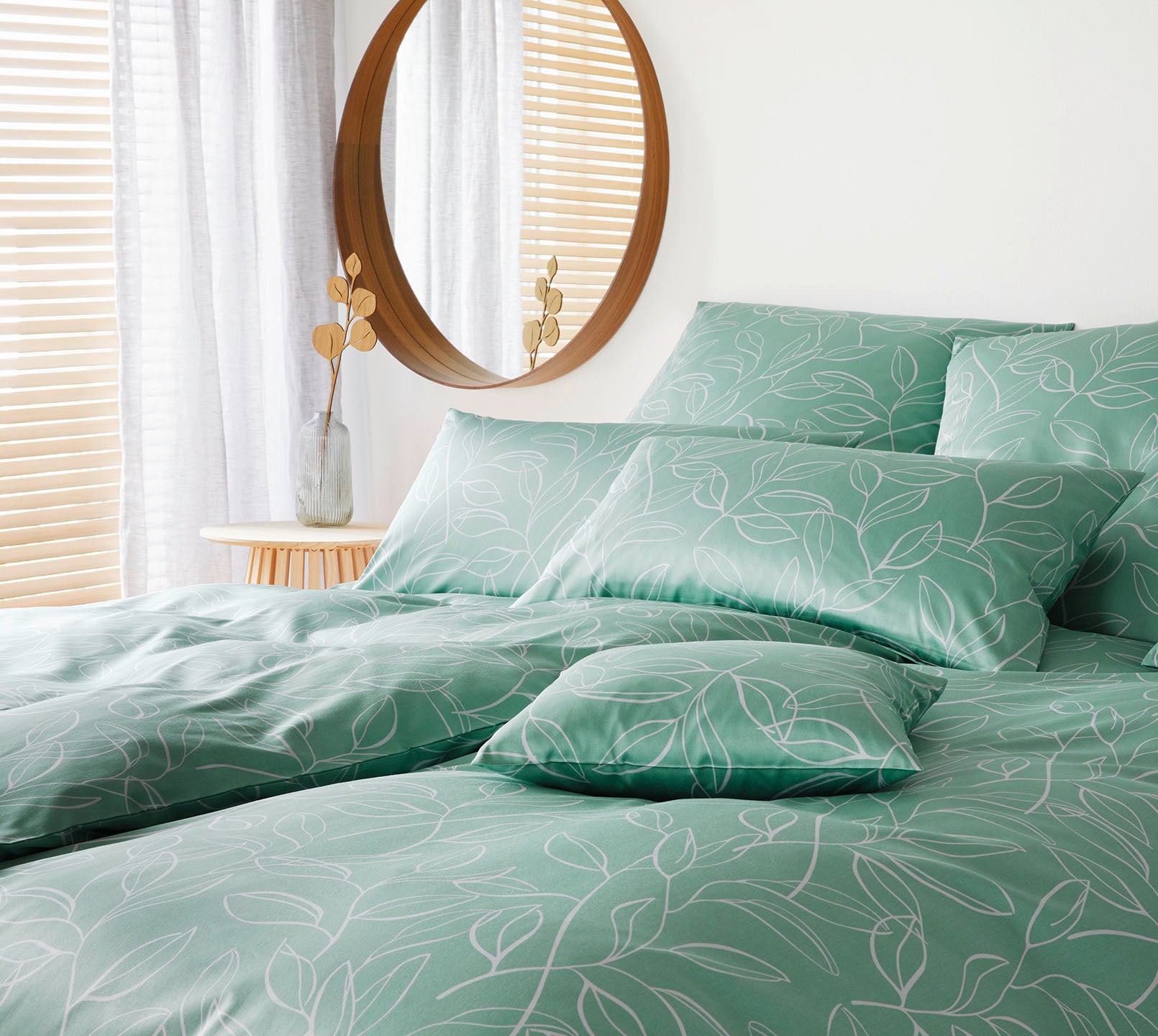 Satin Bettwäsche Floral in Fjord Grün Blattmotiv Schlafzimmer #farbe_Floral Fjord