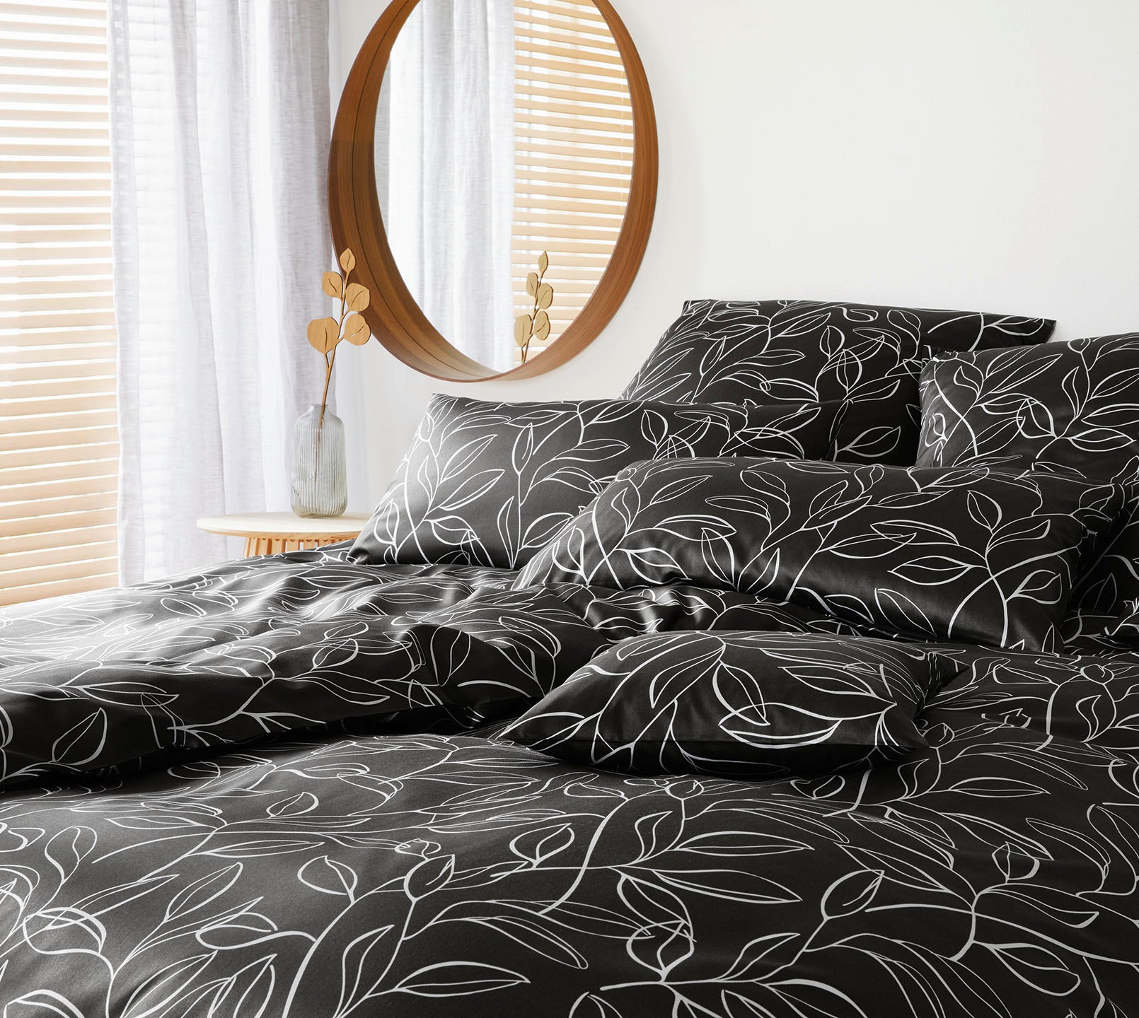 Satin Bettwäsche Floral in Schwarz Blattmotiv Schlafzimmer #farbe_Floral Schwarz