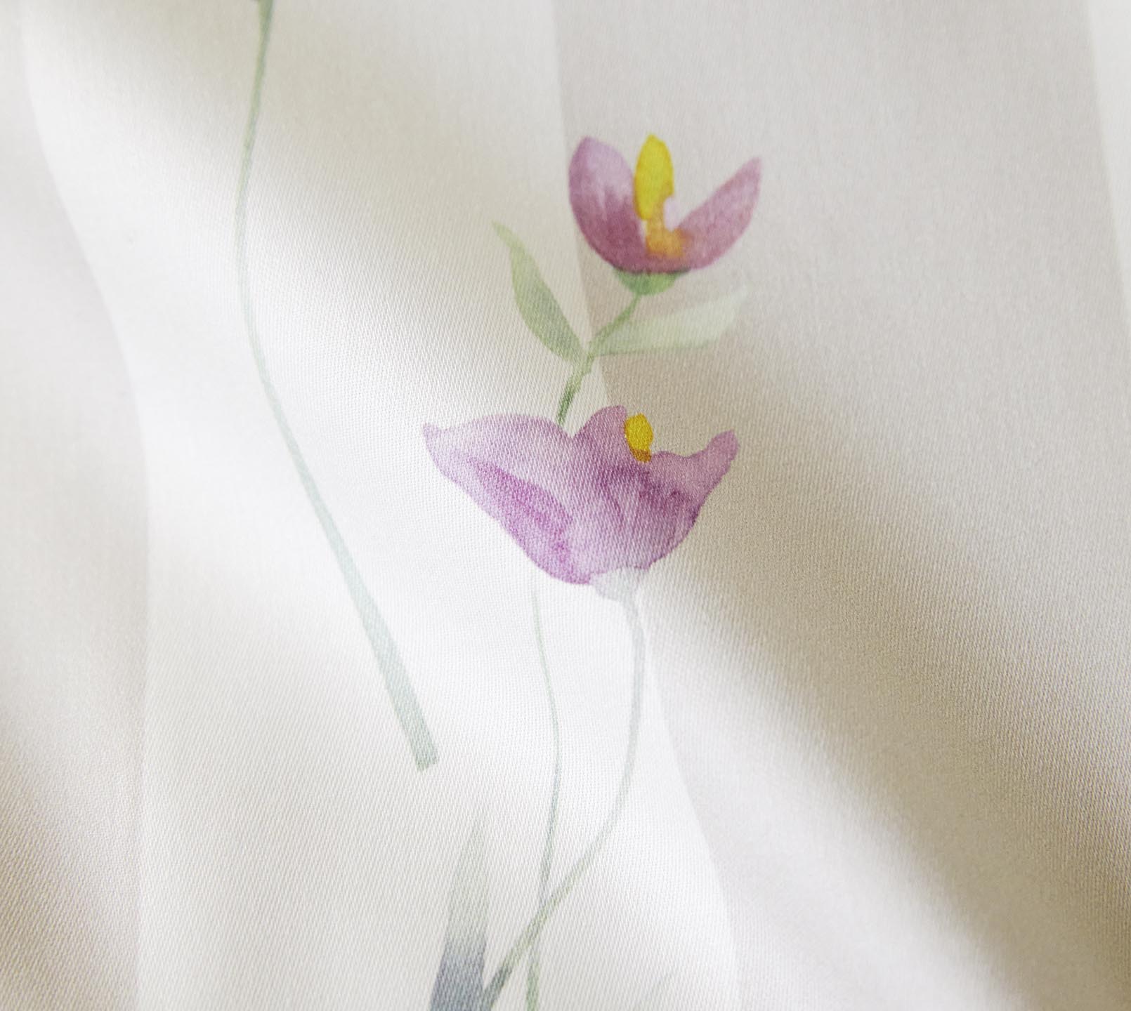 Satin Bettwäsche Flowerstripe in Natur Streifen Blumen Material #farbe_Flowerstripe Natur