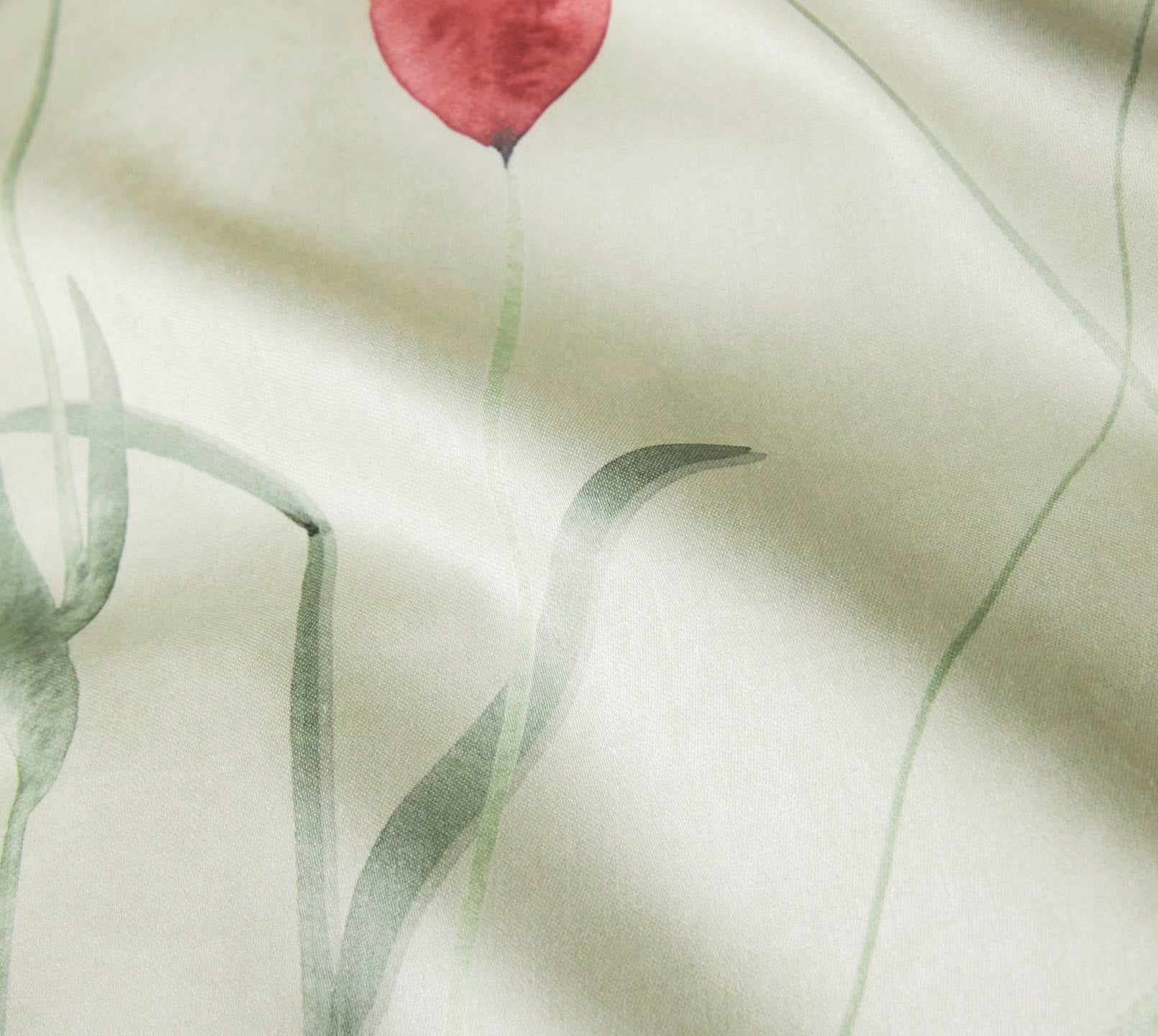 Satin Bettwäsche Highlife in Zartgrün Blumenwiese Material #farbe_Highlife Zartgrün