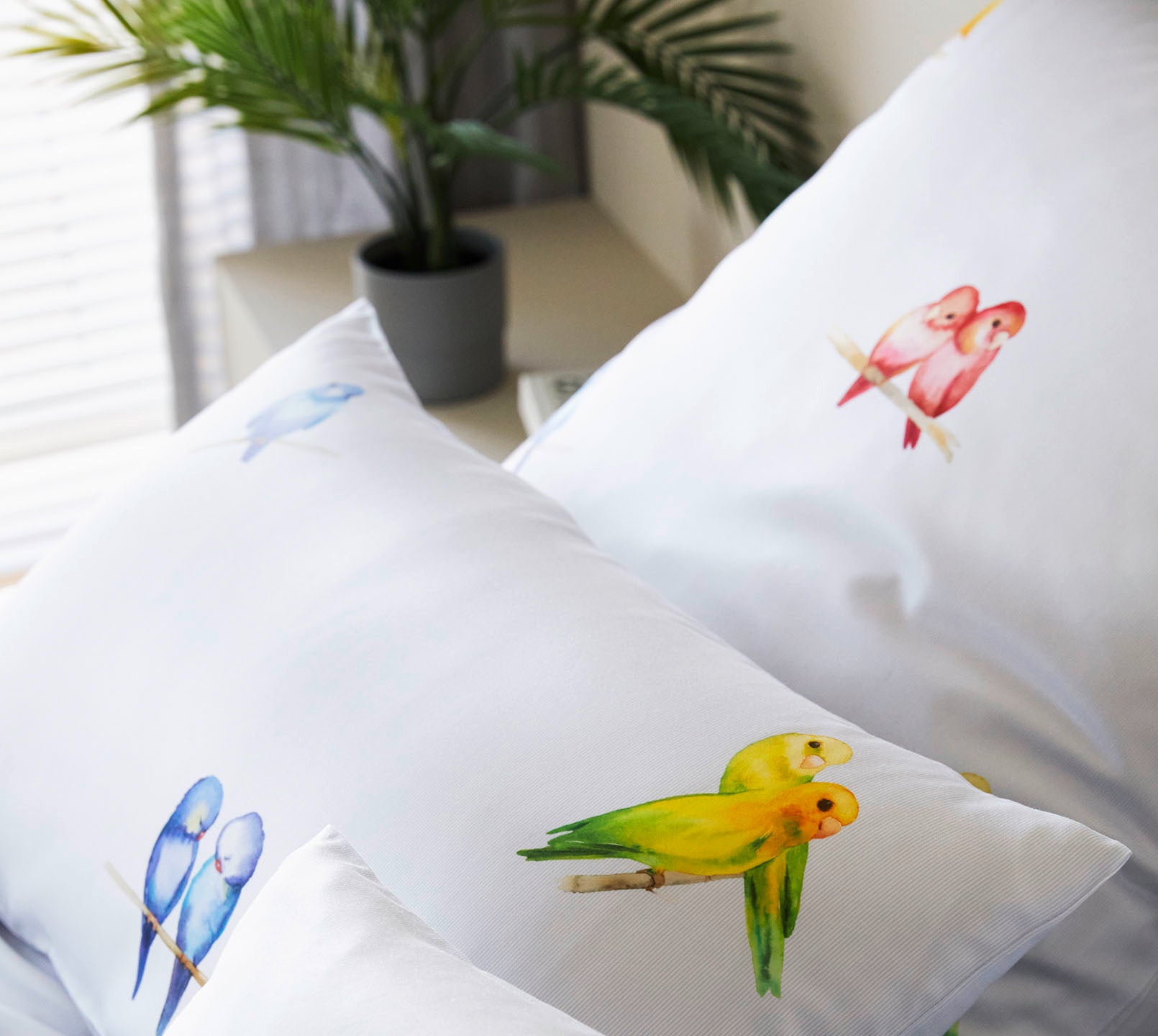 Satin Bettwäsche Lovebirds in Himmelblau Vögel Detail 1 #farbe_Lovebirds Himmelblau