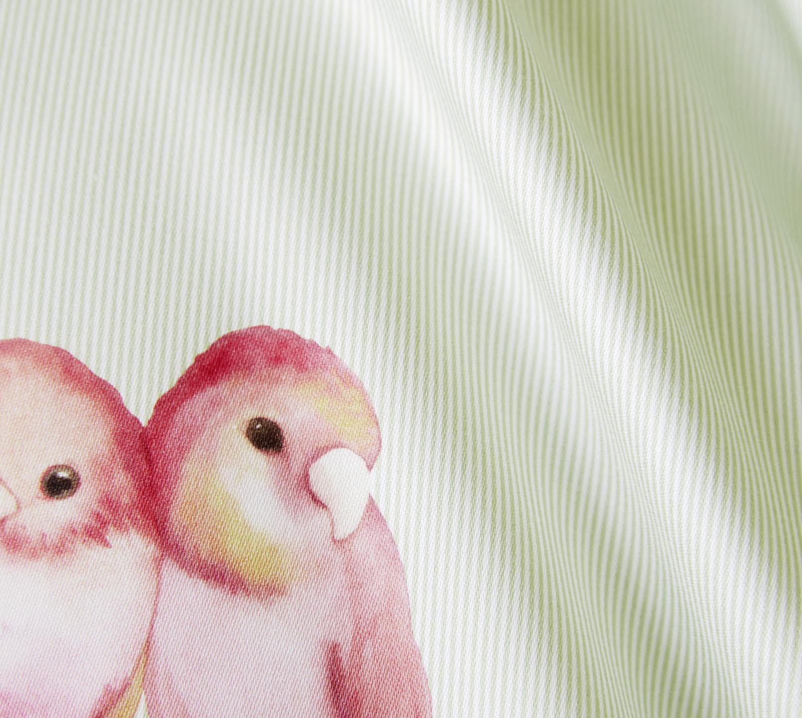 Satin Bettwäsche Lovebirds in Lindgrün Vögel Material #farbe_Lovebirds Lindgrün