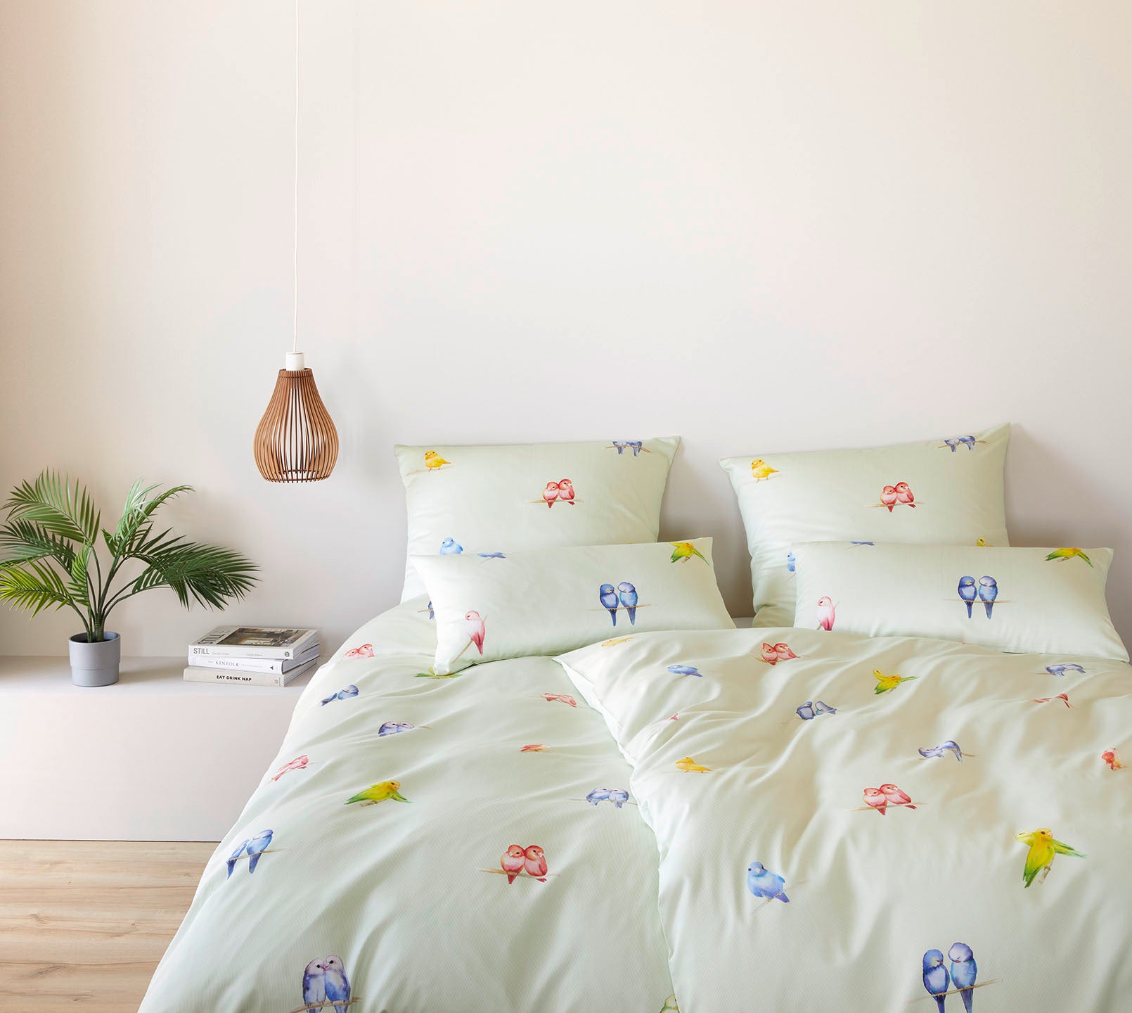 Satin Bettwäsche Lovebirds in Lindgrün Vögel Schlafzimmer #farbe_Lovebirds Lindgrün