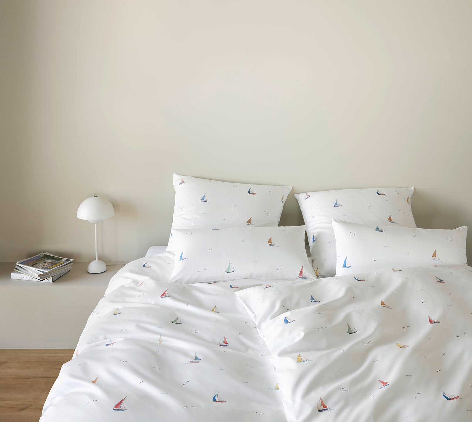 Satin Bettwäsche Sail-Away in Weiß Segelboote Schlafzimmer #farbe_Sail Away Weiß