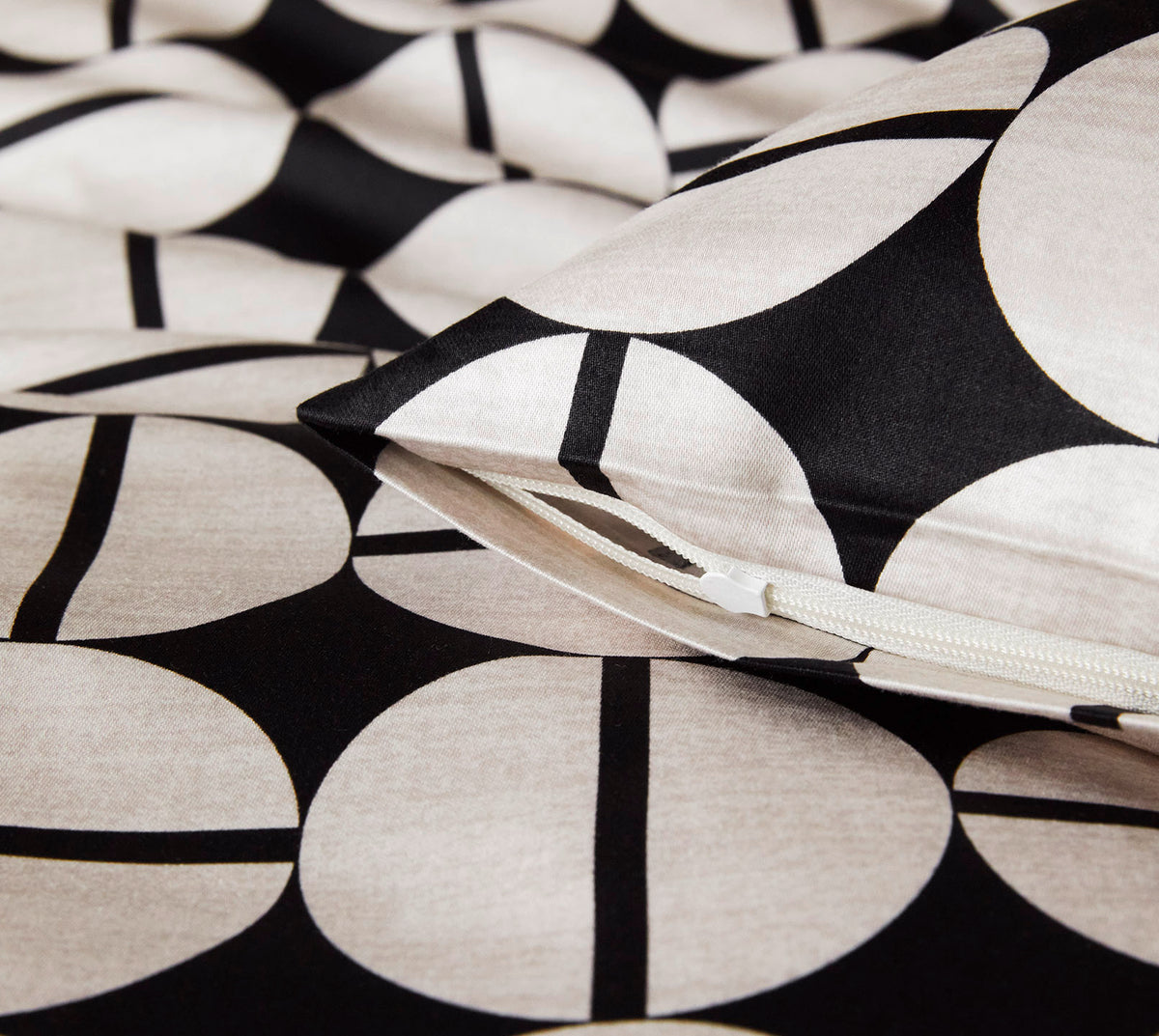 Satin Bettwäsche Soho in Graphit Kuller Reißverschluss #farbe_Soho Graphit