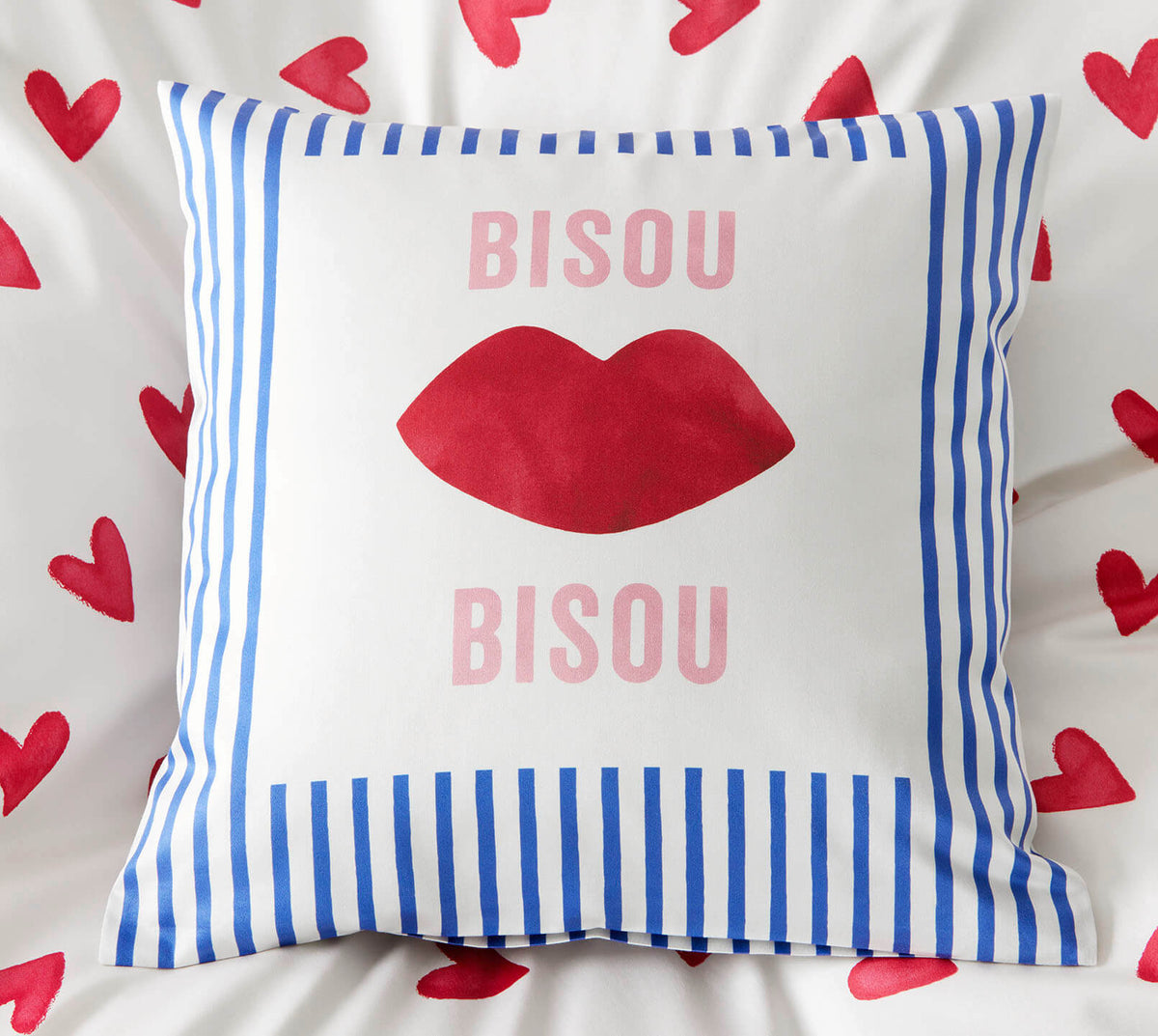 Satin Kissen Bisou in Blau Freisteller Detail #farbe_Ultramarin