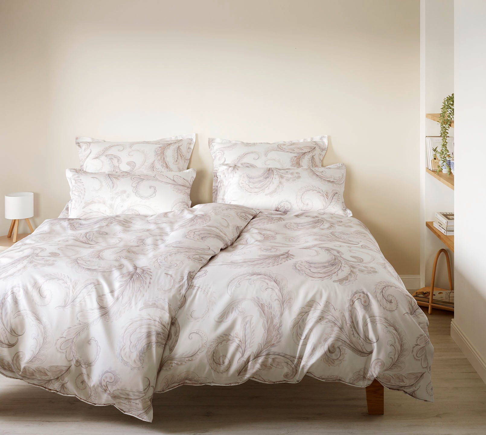 Seiden Satin Bettwäsche Grandezza in Ecru Paisleymuster Schlafzimmer #farbe_Grandezza Ecru