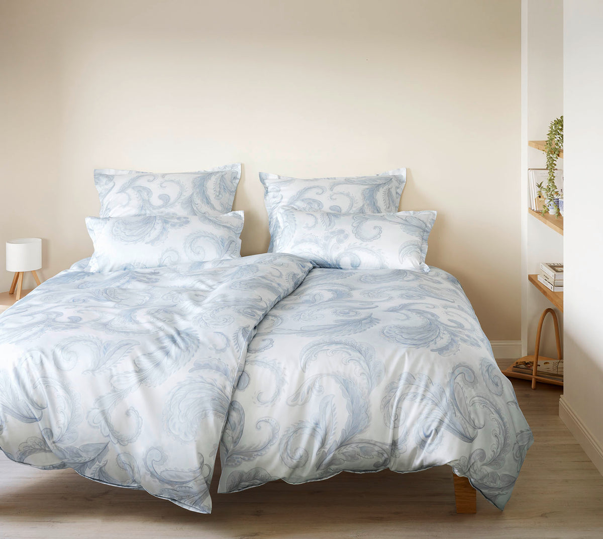 Seiden Satin Bettwäsche Grandezza in Rauchblau Paisleymuster Schlafzimmer #farbe_Grandezza Rauchblau