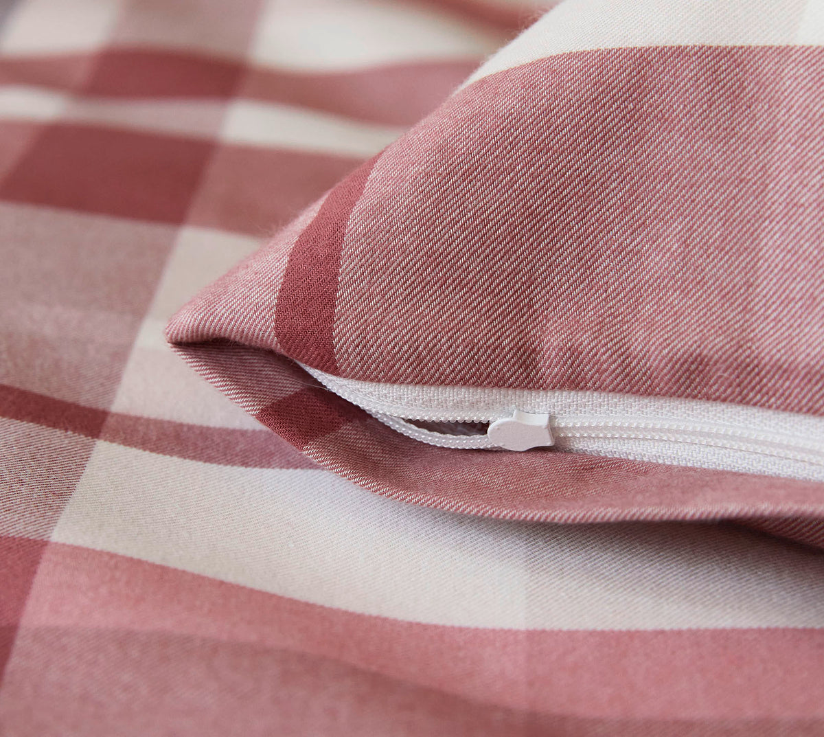 Softflanell Bettwäsche Darcy in Rosarot Karo Reißverschluss #farbe_Darcy Rosarot
