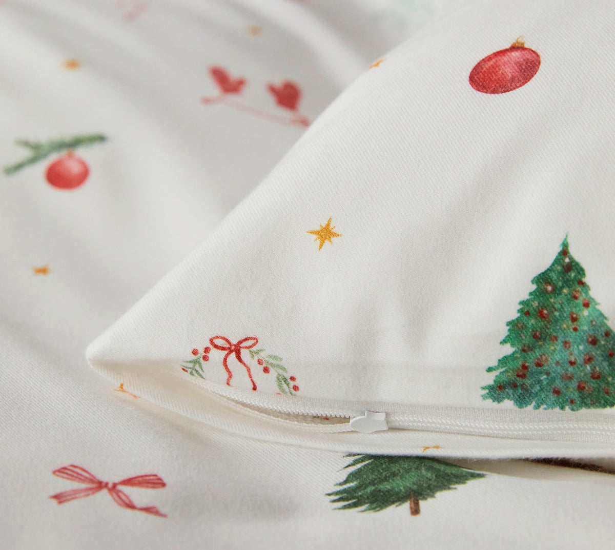 Softflanell Bettwäsche Joyful in Weiß Weihnachtsmotive Reißverschluss #farbe_Joyful Weiß