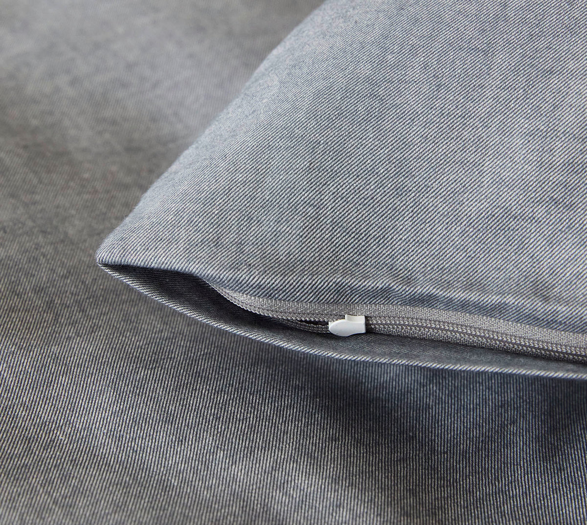 Softflanell Bettwäsche Mono in Grau Uni Reißverschluss #farbe_Mono Grau