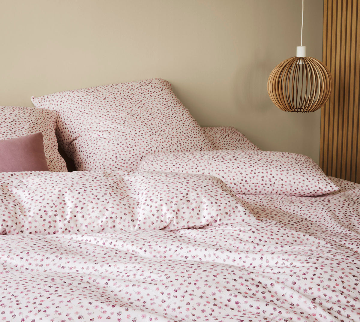 Softflanell Bettwäsche Preppy in Beere Blüten Schlafzimmer #farbe_Preppy Berry