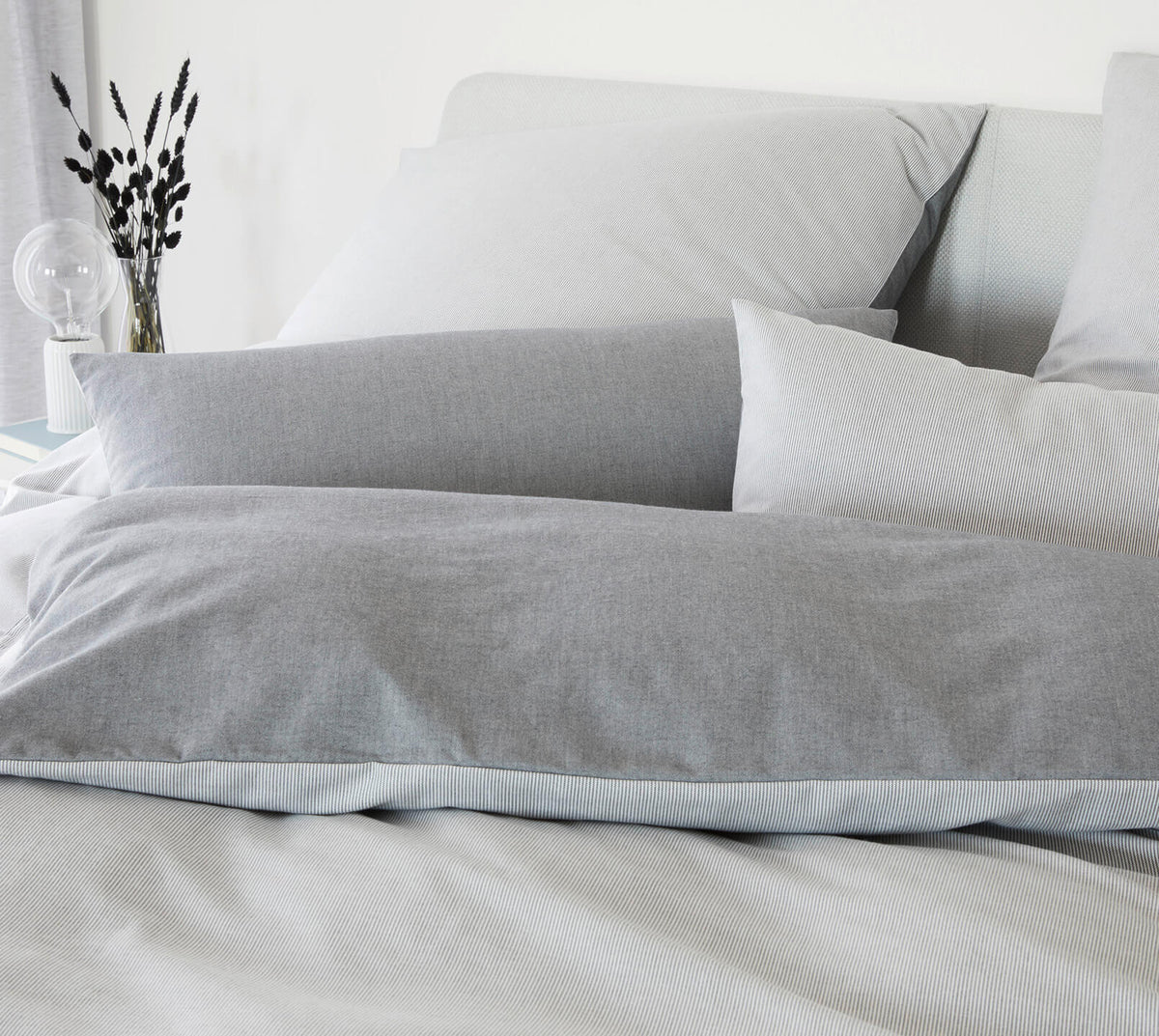 Softflanell Wende Bettwäsche Tender Silver in Uni Streifen Schlafzimmer #farbe_Tender Silver