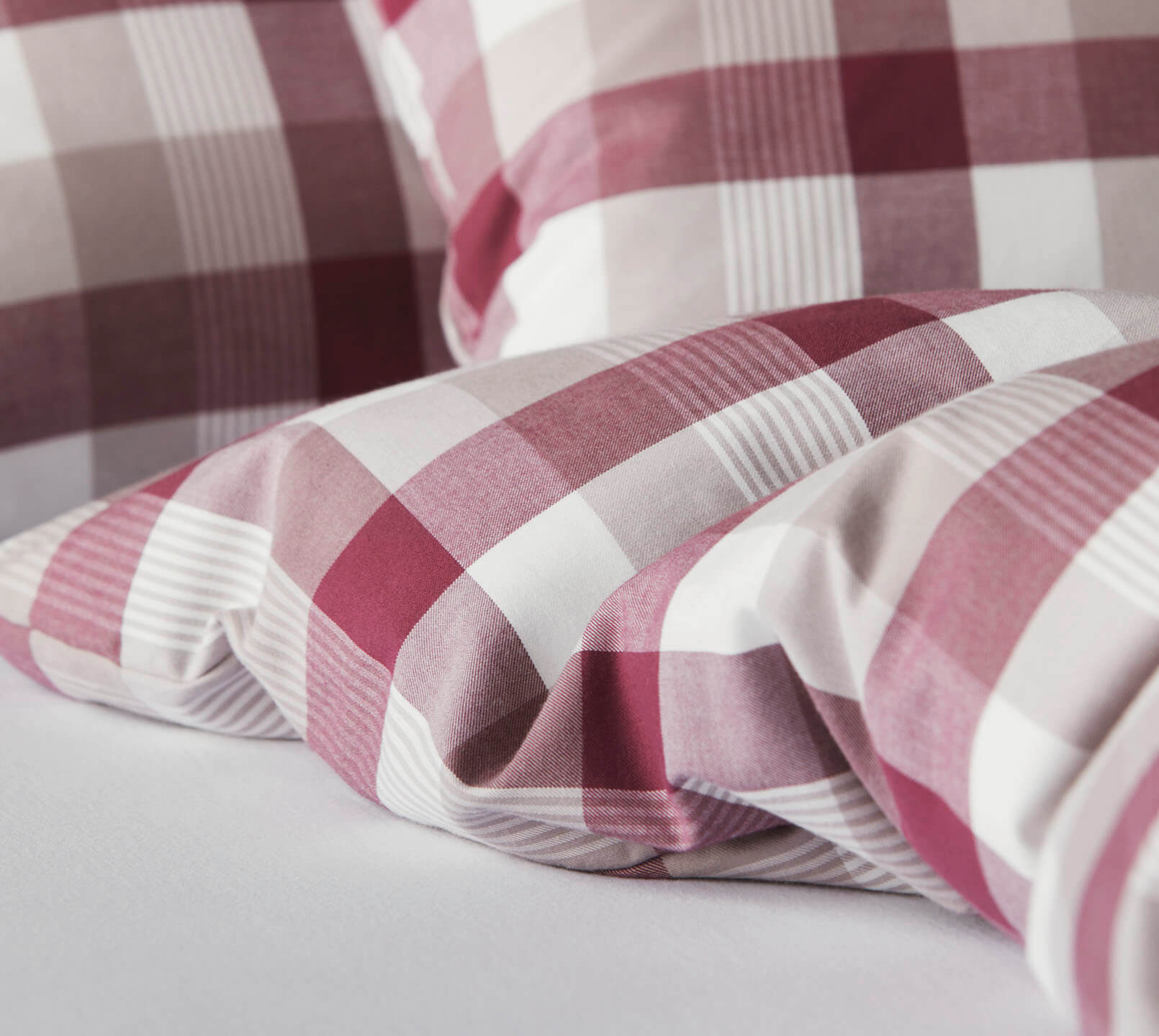 Softflanell Bettwäsche Watson in Weinrot Karo Detail #farbe_Watson Weinrot