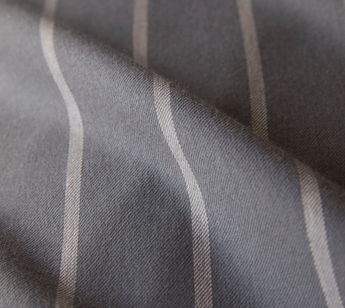Softflanell Bettwäsche Winston in Anthra Streifen Material #farbe_Winston Anthra