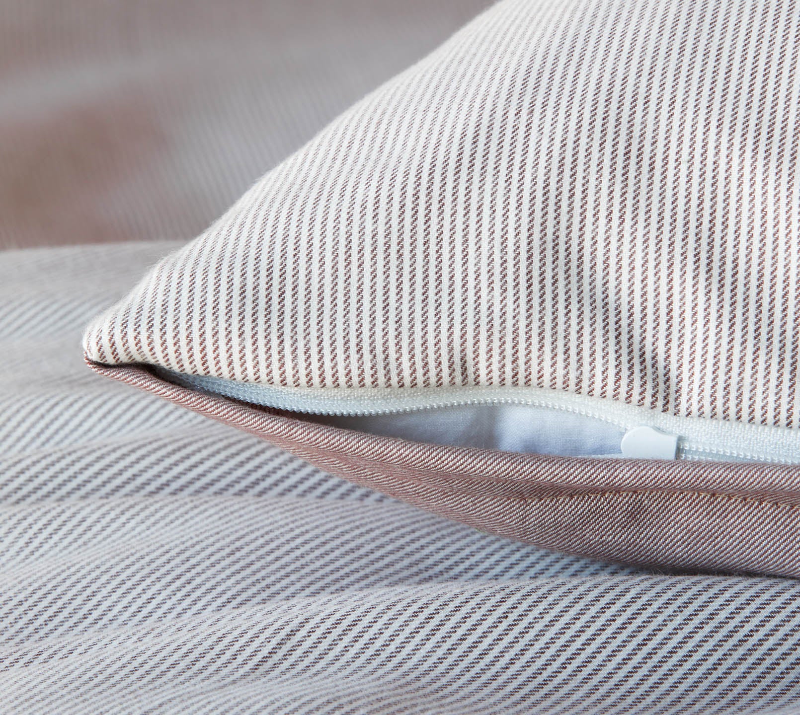 Softflanell Wende Bettwäsche Tender Marone in Uni Streifen Reißverschluss #farbe_Tender Marone