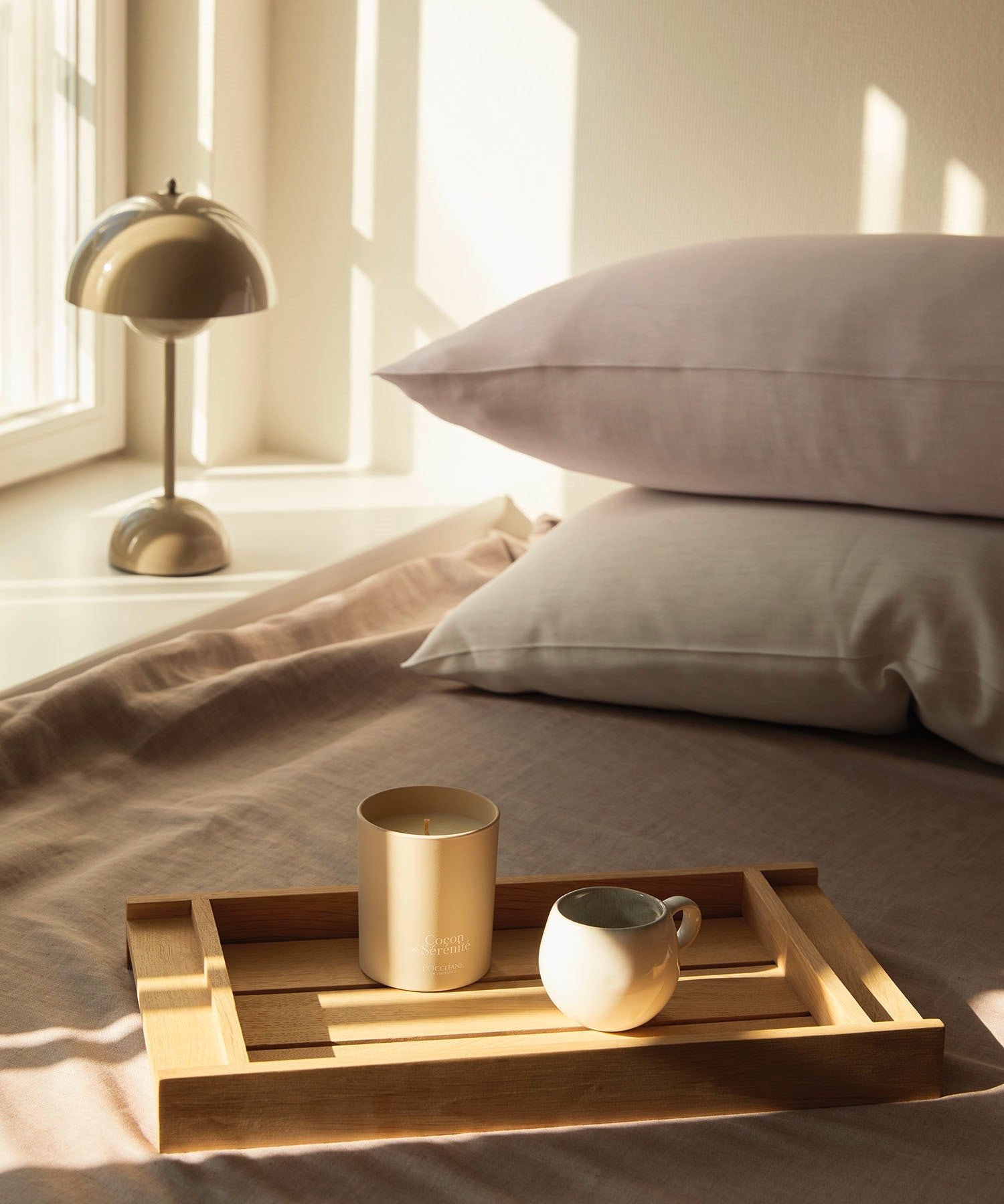 Halbleinen Kissen Stapel  Lampe Tablett