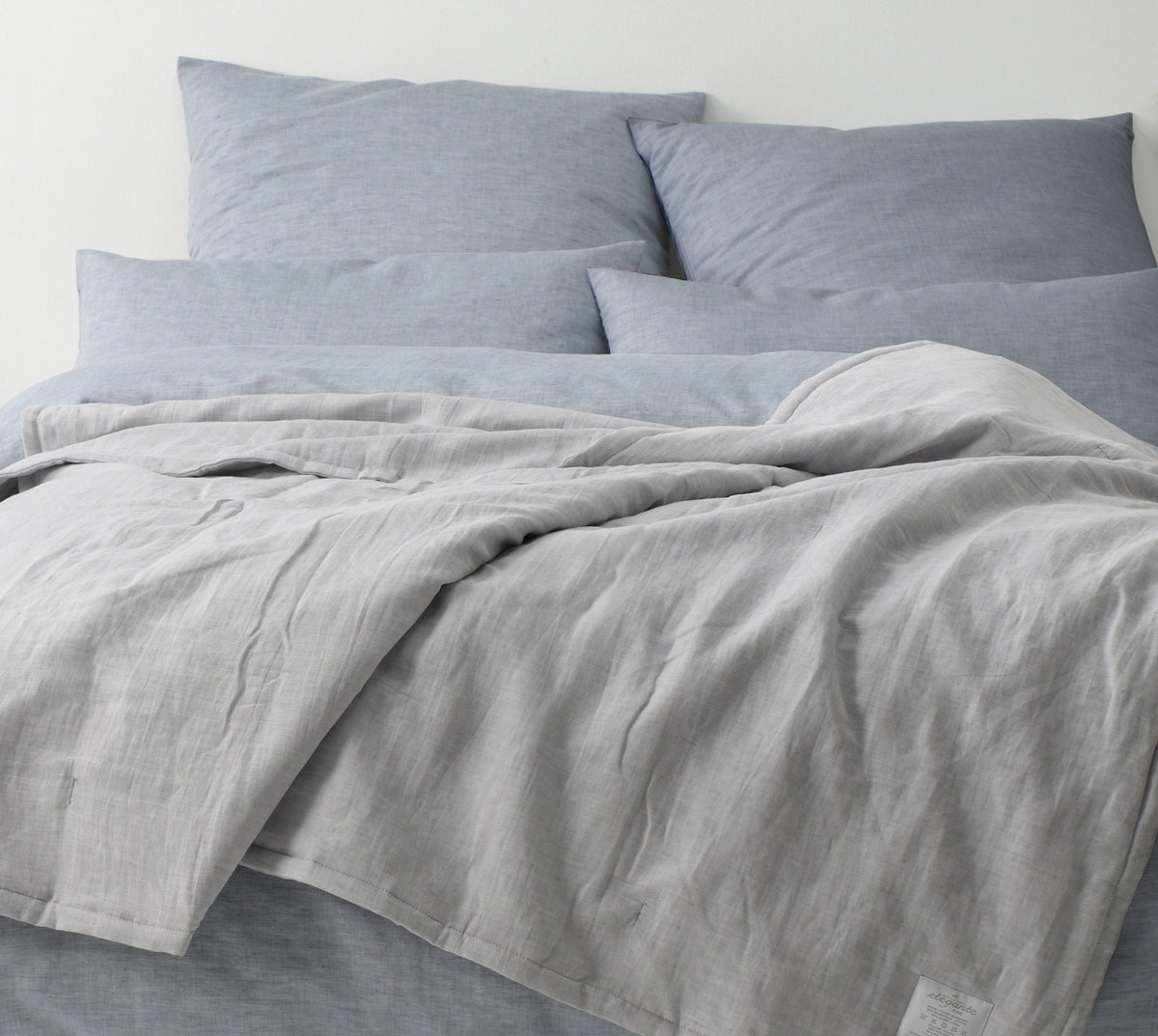 Halbleinen Bettwäsche Plaid Breezee in Hellgrau Schlafzimmer #farbe_Breezee Plaid Hellgrau