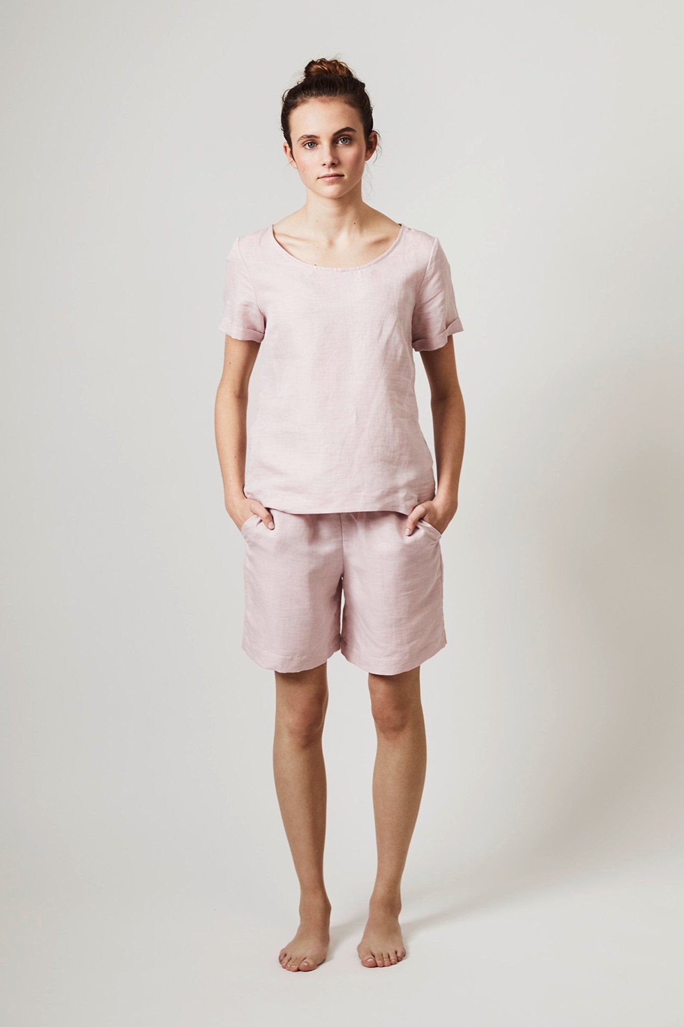 Halbleinen Homewear Shorts in Rose Model 1