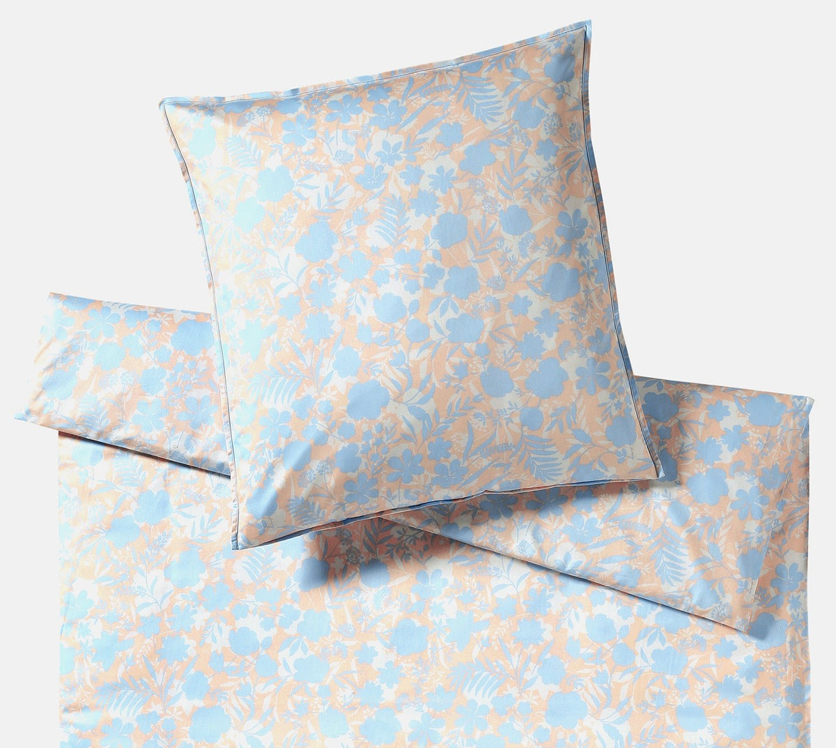 Satin Bettwäsche Shibui in Apricot Blüten Freisteller #farbe_Apricot #farbe_Apricot