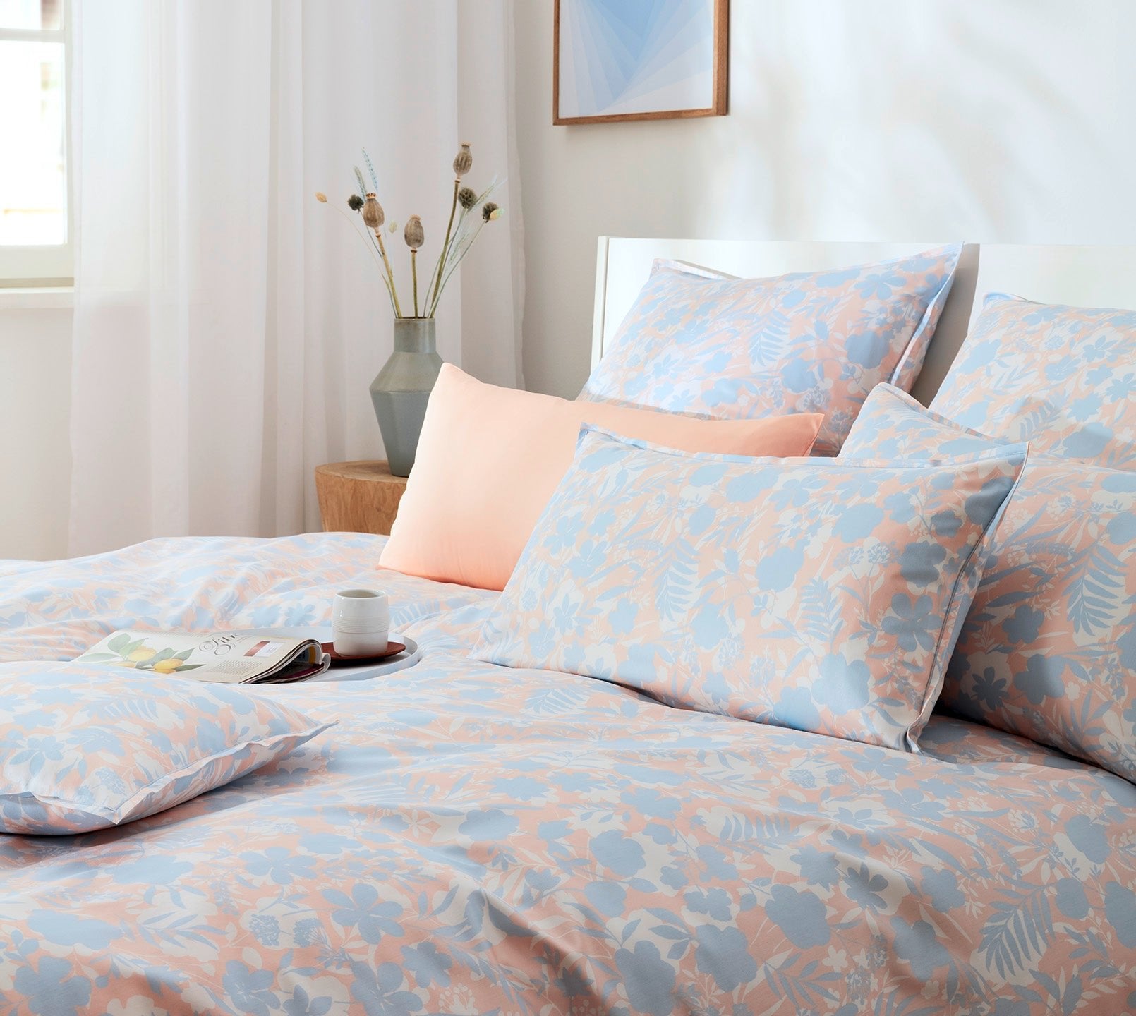 Satin Bettwäsche Shibui in Apricot Blüten Schlafzimmer #farbe_Apricot #farbe_Koralle